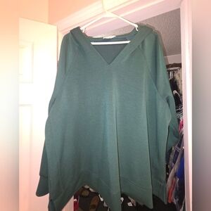 Cable & Gauge Deep Green Top With Hood